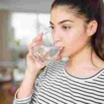 Manfaat Minum Air Putih Bagi Kesehatan Tubuh - Berartinya Minum Air Putih Tiap Hari serta Akibatnya untuk Guna Tubuh.