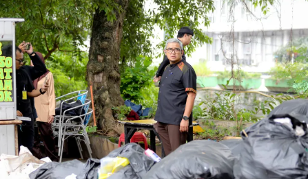 Orang tua Kota Farhan Naik Pitam Pertanyaan Sampah