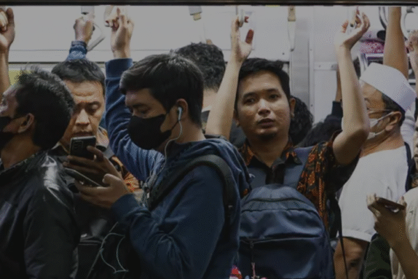 Bayangan Kesalahan Berkeliaran Di Atas Cakra Angkutan Umum Bayangan Kesalahan Berkeliaran Di Atas Cakra Angkutan Umum