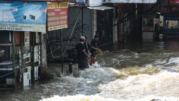Banjir Genangi Kawasan tinggal di Tangerang Raya