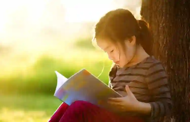 Membaca Buku Inspiratif Membantu Menambah Wawasan Dan Ide - Membaca novel kerap dikira selaku kegiatan simpel