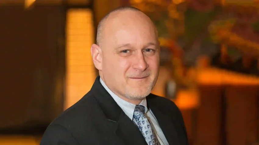 CEO Mohegan Ray Pineault Mengundurkan Diri Setelah 25 Tahun Bekerja di Perusahaan Tersebut