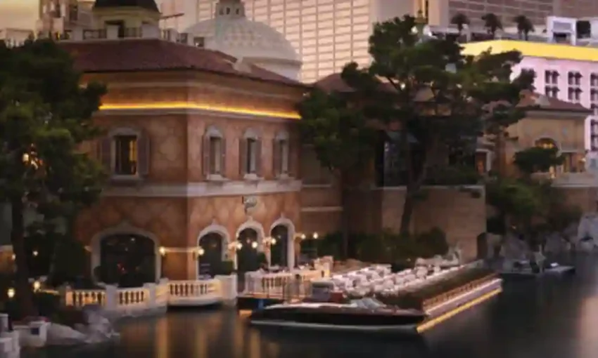 Restoran makanan laut Carbone Riviera kini dibuka di Bellagio