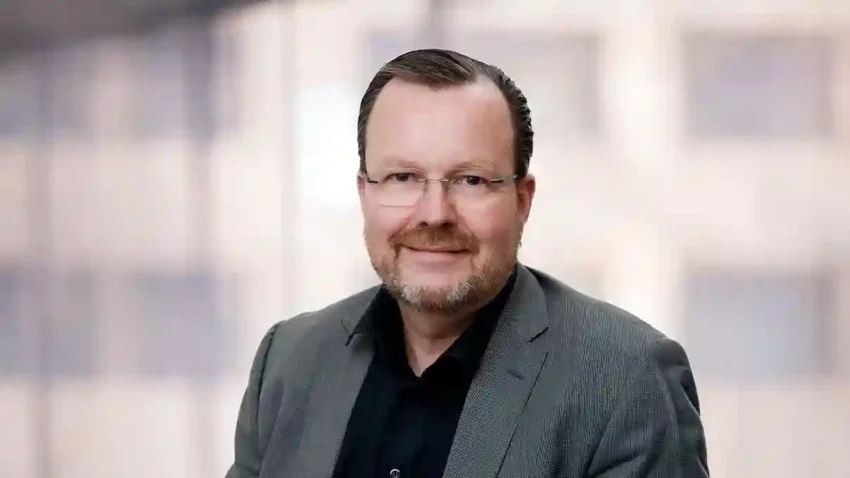 Tujuan kami untuk tahun 2025 bukan hanya untuk tumbuh; tetapi untuk menjadi pasar produk terkemuka di industri ini