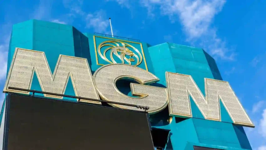 MGM Resorts mencapai 100% penggunaan tenaga surya di siang hari di Las Vegas Strip